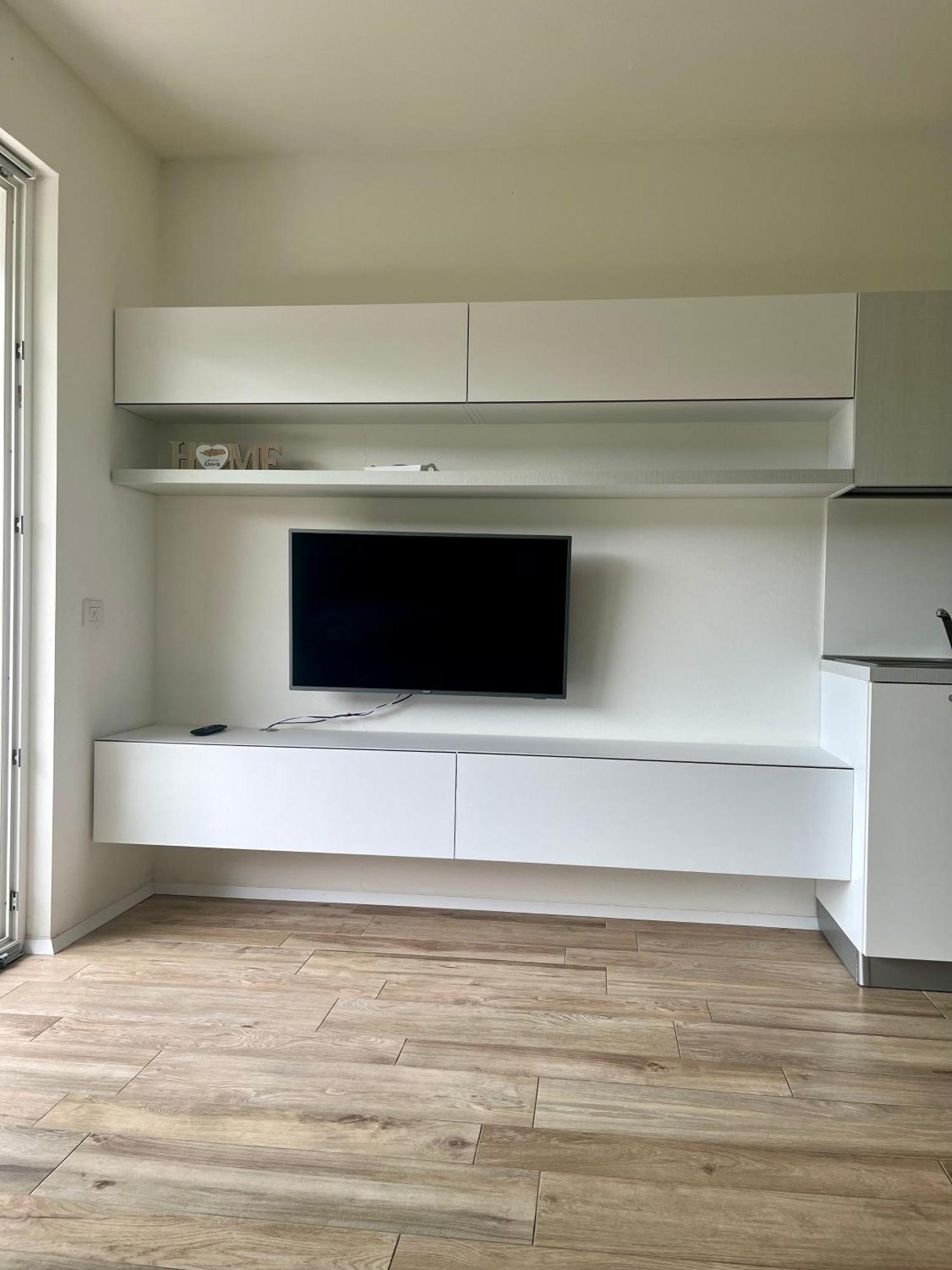 Emma'S Riva-Dream - Sonnige 2-Zimmer-Wohnung Mit Garage Und Balkon In Riva Del Garda Exterior photo